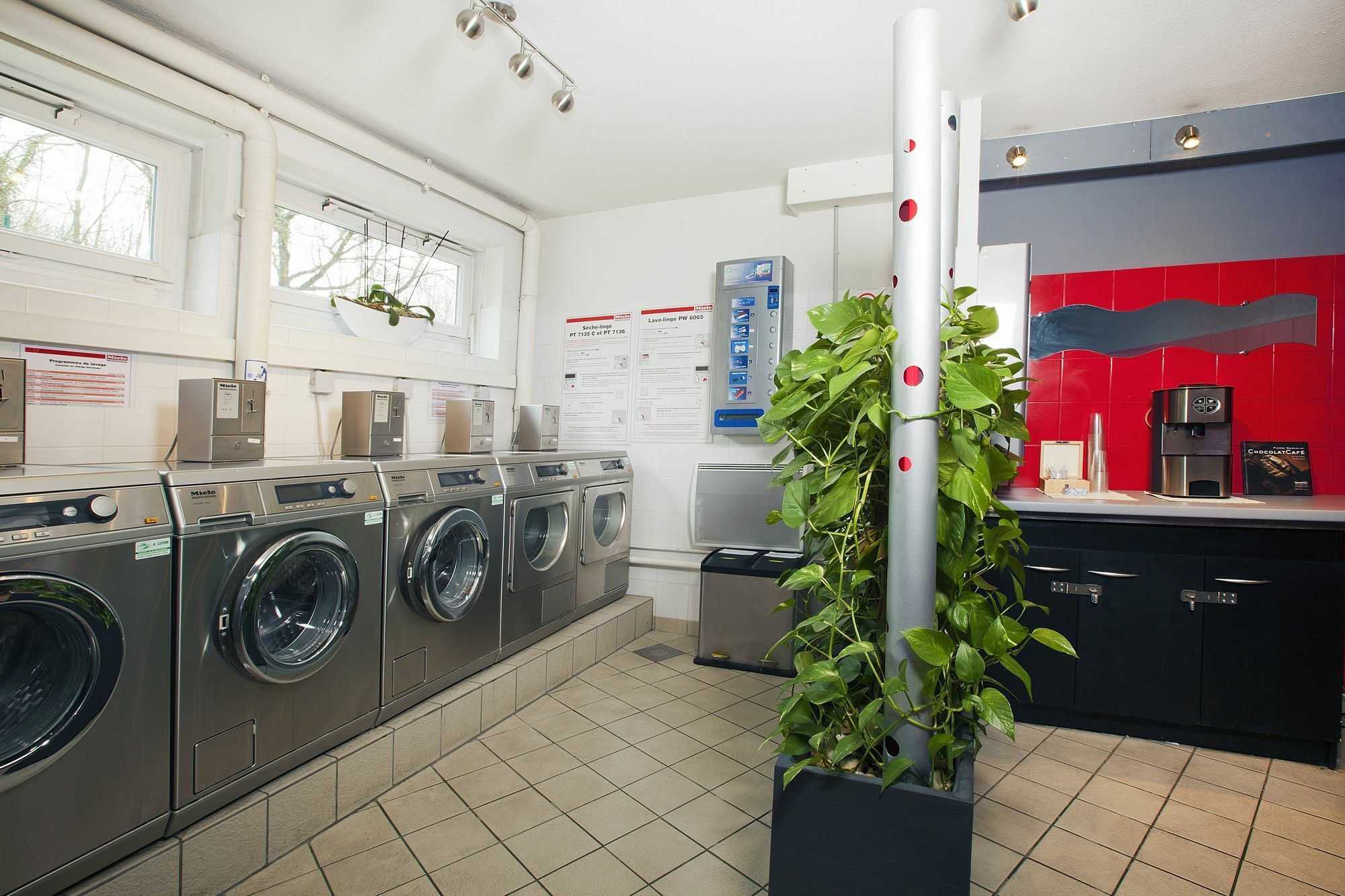 Residhome Paris Saclay " Bures Sur Yvette " Buitenkant foto